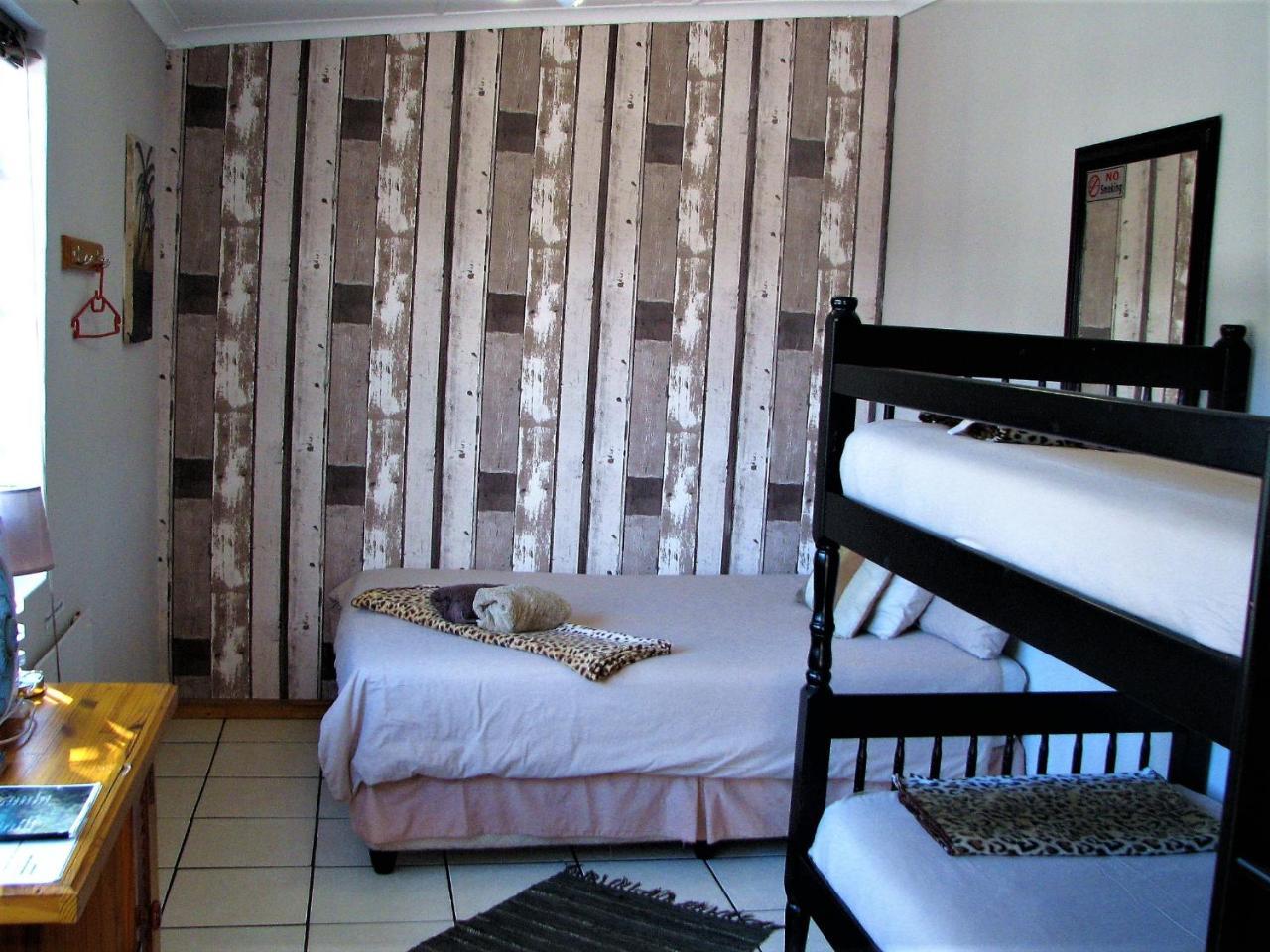 Jembjo'S Knysna Lodge & Backpackers Exterior foto